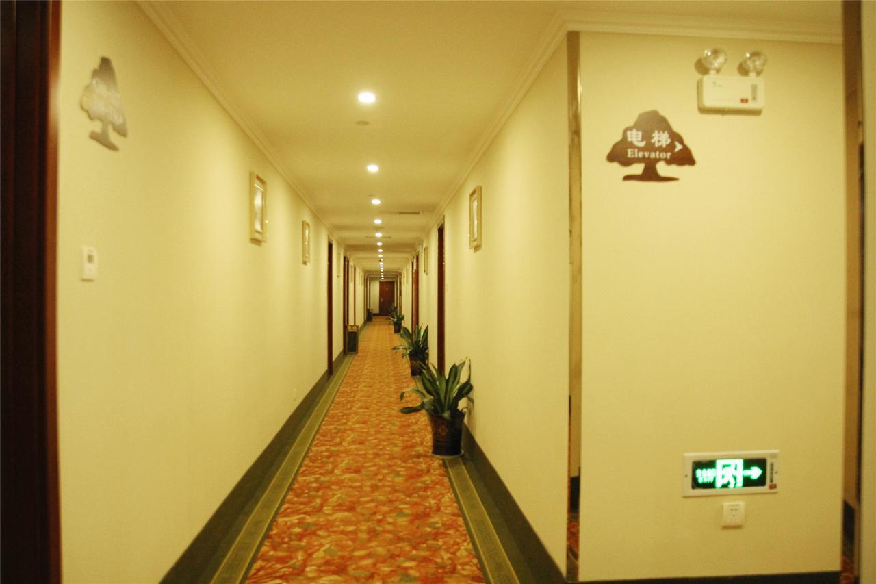 Greentree Inn Beihang Commercial Street Express Hotel Шънян Екстериор снимка