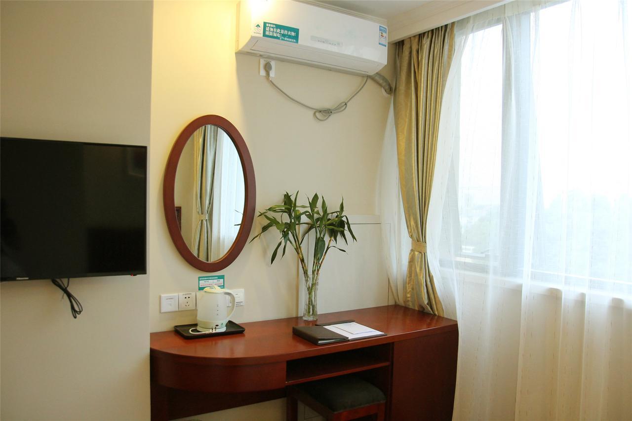 Greentree Inn Beihang Commercial Street Express Hotel Шънян Екстериор снимка