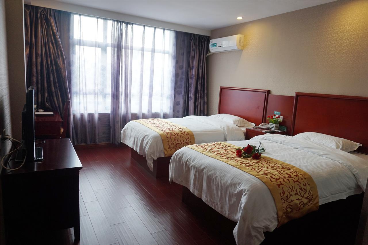 Greentree Inn Beihang Commercial Street Express Hotel Шънян Екстериор снимка